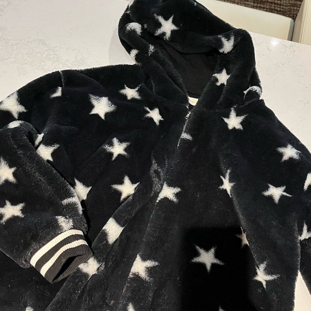 Fuzzy Star Jacket - Picture 4 of 4
